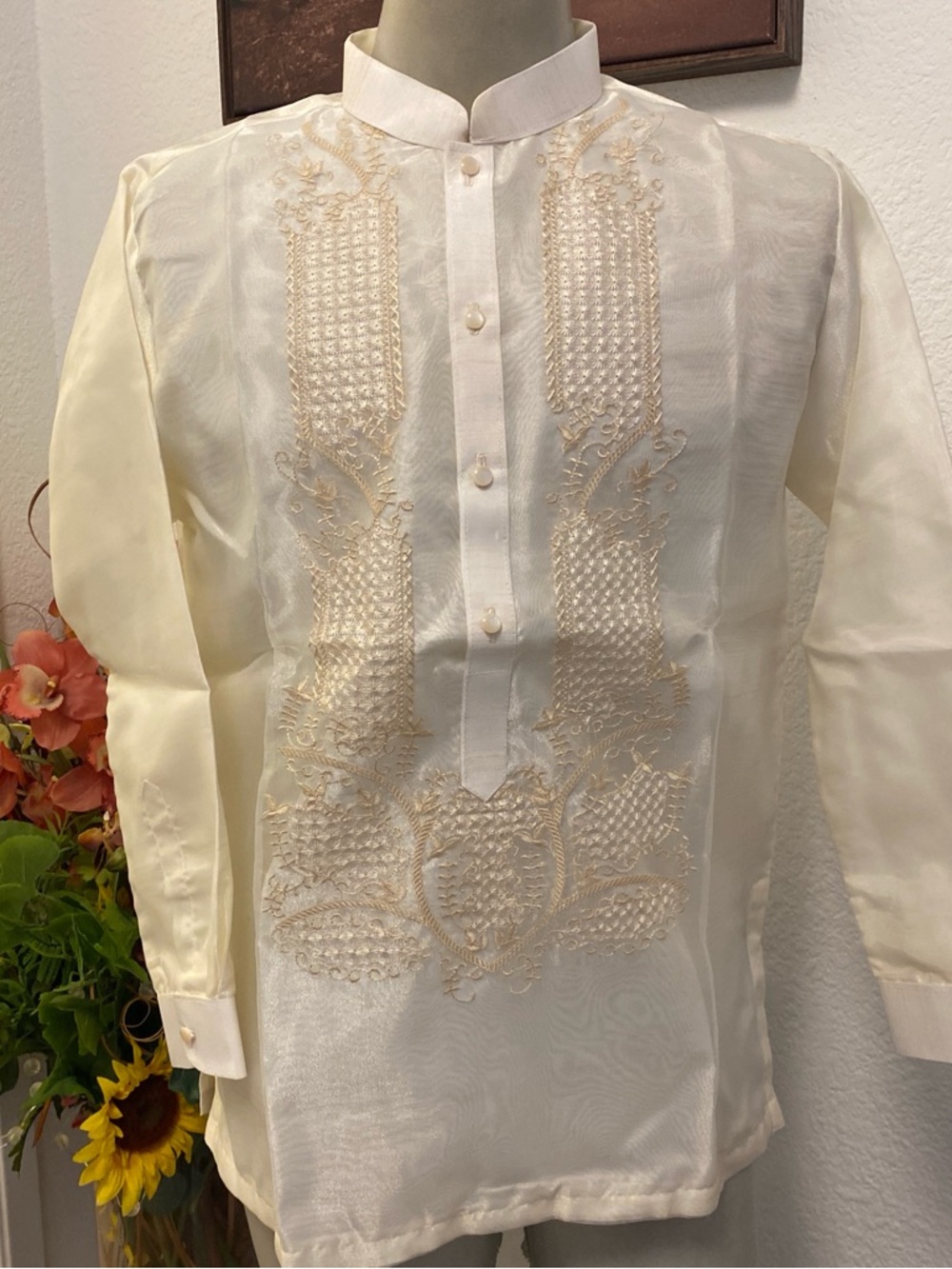 Barong Tagalog M Men's Embroidered Stand-Collar Dress Shirt in Ivory